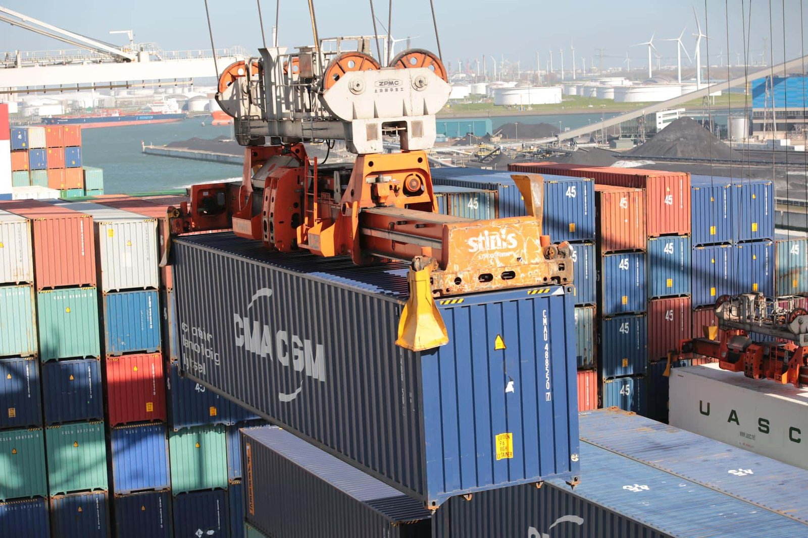 Modifying some provisions of the customs tariff